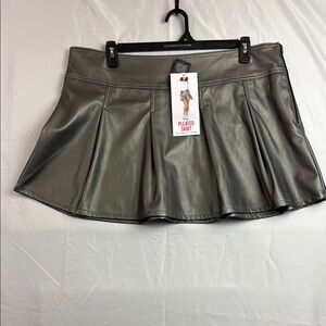 Celebrity Pink Women's Metallic Skater Skirt